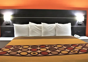 Travel Inn hotel thumbnail 5