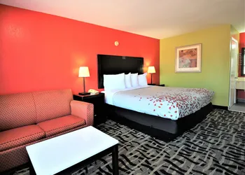 Travel Inn hotel thumbnail 8