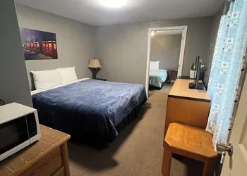 Tulip Motel hotel thumbnail 8
