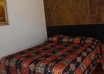 Virden Motel hotel thumbnail 3