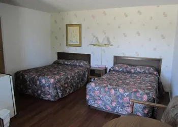 Virden Motel hotel thumbnail 6