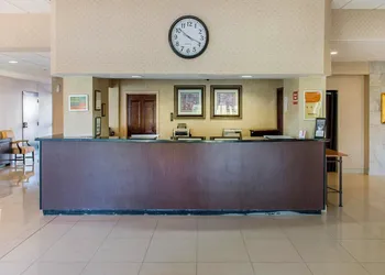 Econo Lodge hotel thumbnail 4