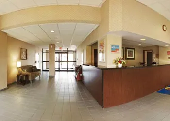 Econo Lodge hotel thumbnail 5