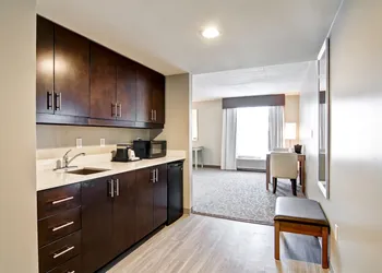 Holiday Inn Express & Suites Oshawa Downtown - Toronto Area by IHG hotel thumbnail 3