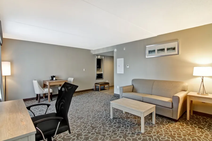 Holiday Inn Express & Suites Oshawa Downtown - Toronto Area by IHG hotel detail image 6