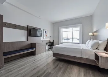 Holiday Inn Express Hotel Saint - Hyacinthe by IHG hotel thumbnail 5