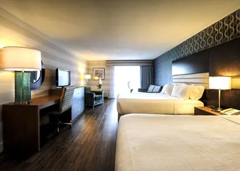 Holiday Inn Niagara Falls - By The Falls by IHG hotel thumbnail 6