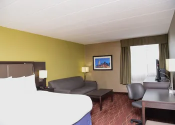 Days Inn by Wyndham Ottawa hotel thumbnail 4
