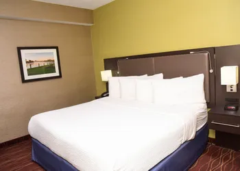 Days Inn by Wyndham Ottawa hotel thumbnail 6