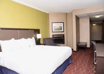 Days Inn by Wyndham Ottawa hotel thumbnail 7
