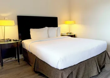 Departure Bay Motel hotel thumbnail 4