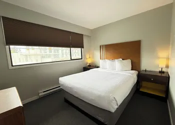 Departure Bay Motel hotel thumbnail 7