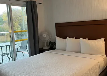 The Spot hotel thumbnail 4