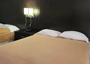 Town N Country Motor Inn hotel thumbnail 7