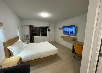 Inn Towne Motel hotel thumbnail 7
