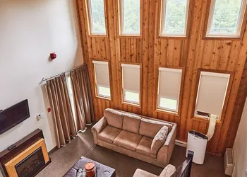 3 Pines Lodge Muskoka hotel thumbnail 5