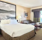 Super 8 by Wyndham High River AB hotel detail image 5