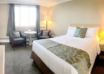 Seasons Inn Halifax hotel thumbnail 4