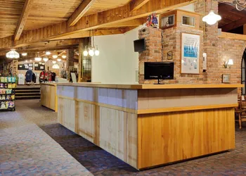 Ramada by Wyndham 1000 Islands/Gananoque hotel thumbnail 2
