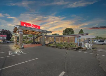 Ramada by Wyndham 1000 Islands/Gananoque hotel thumbnail 4