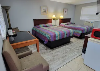 Cobourg Inn hotel thumbnail 8