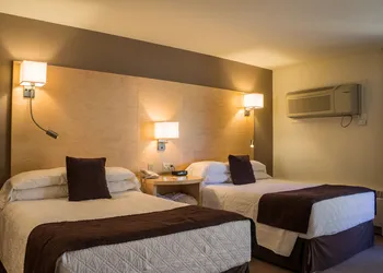 Dundee Arms hotel thumbnail 5