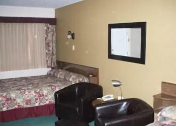 Travellers Motel hotel thumbnail 2
