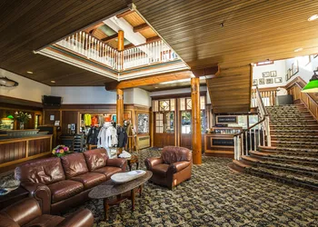 Painter's Lodge hotel thumbnail 2