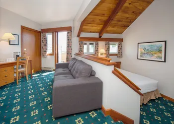 Painter's Lodge hotel thumbnail 4