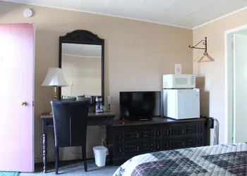 Nomad motel hotel thumbnail 4
