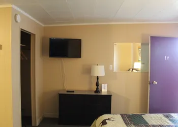 Nomad motel hotel thumbnail 7