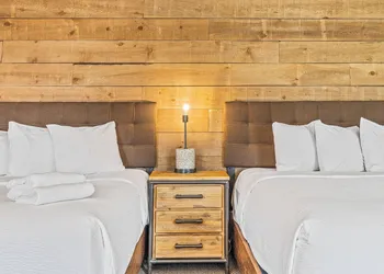 Basecamp Lodge Canmore hotel thumbnail 6