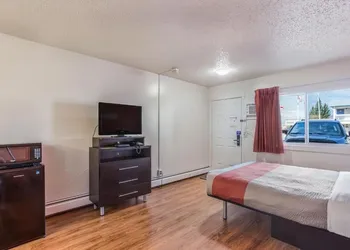 Motel Bo (Camrose) hotel thumbnail 5