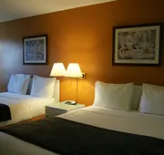 R & R Inn & Suites hotel detail image 4