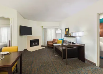 Residence Inn by Marriott Savannah Midtown hotel thumbnail 4