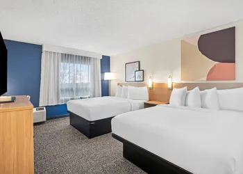 Spark by Hiton Bettendorf Quad Cities hotel thumbnail 7