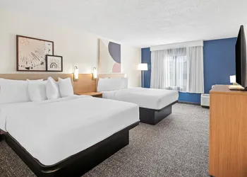 Spark by Hiton Bettendorf Quad Cities hotel thumbnail 8