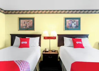 OYO Hotel Oklahoma City South I-35 and SE 29th hotel thumbnail 5