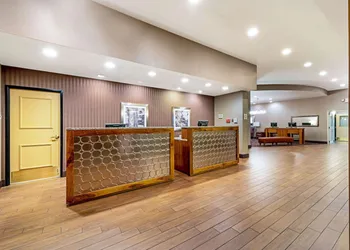 La Quinta Inn & Suites by Wyndham Butte hotel thumbnail 5
