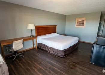 HiWay Inn Express Elk City Route 66 hotel thumbnail 5