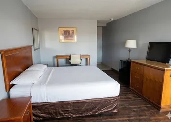 HiWay Inn Express Elk City Route 66 hotel thumbnail 6