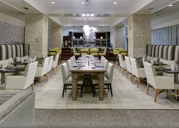 DoubleTree by Hilton Hotel Biloxi hotel thumbnail 4