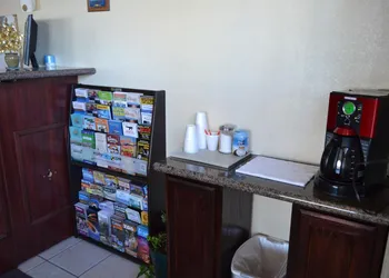 Budget Inn of Needles hotel thumbnail 4