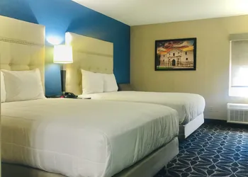 Baymont by Wyndham McAllen/Pharr hotel thumbnail 6