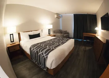 Hôtel le Voyageur hotel thumbnail 3