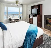 Clarion Inn Surfrider Resort hotel detail image 4