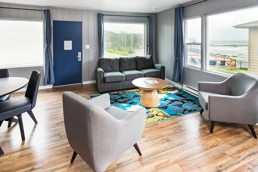 Clarion Inn Surfrider Resort hotel detail image 6