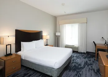 Fairfield Inn & Suites by Marriott Milwaukee Airport hotel thumbnail 6
