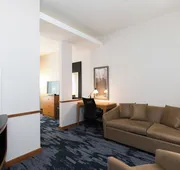 Fairfield Inn & Suites by Marriott Milwaukee Airport hotel detail image 7