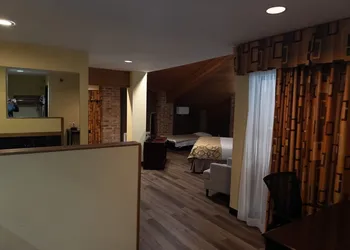 Baymont by Wyndham Battle Creek Downtown hotel thumbnail 5